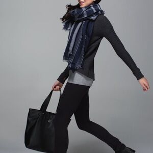 Lululemon Mudra Scarf in Inkwell / Early Blue
